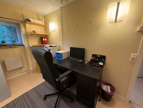 Kontorsmöbler och tillbehör