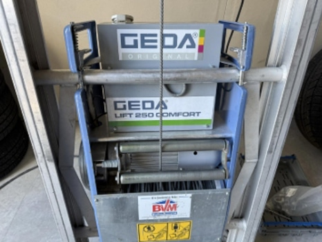 Flytthiss GEDA Lift Solar