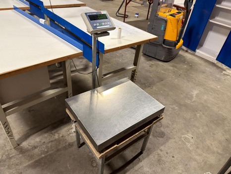 Mettler Toledo BBA221 scale, stainless steel platform