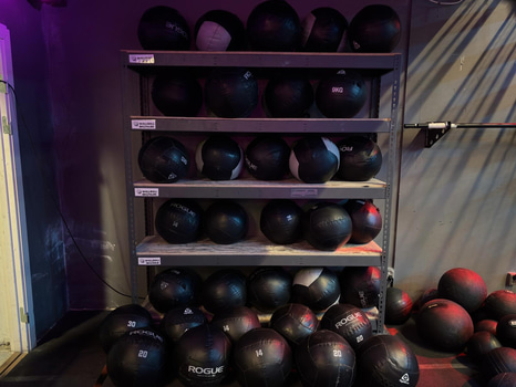Parti med wallballs, olika märken och tyngder