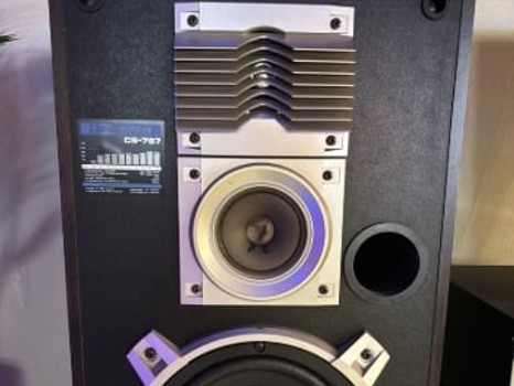 2 st. Högtalare inkl 2 st. skivspelare och mixer Pioneer