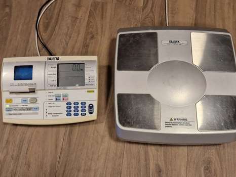 Våg Tanita, kroppskompositionsvåg, silver