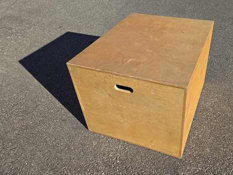 2 st plyoboxar, naturlig träfärg