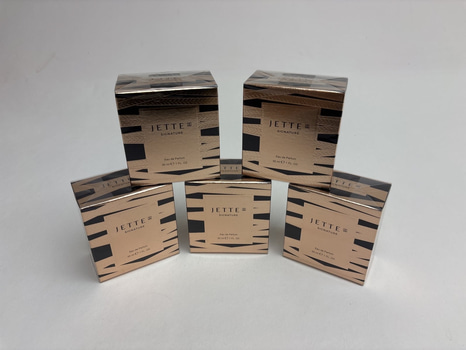 Parfymer Jette Signature