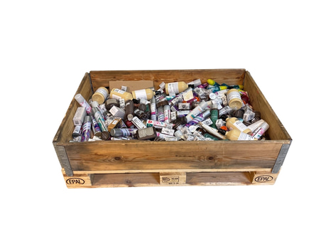 Parti med hårvårdsprodukter blandat