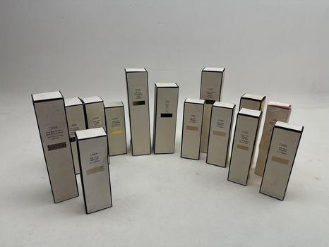 Parti med hårvårdsprodukter