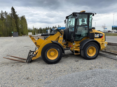 Hjullastare CAT 908M -2016 | Gafflar & Skopa