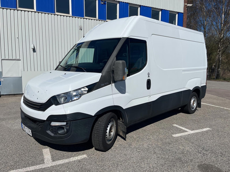 Skåpbil Iveco Daily 35-130 Skåpbil 2.3 JTD Hi-Matic -2015
