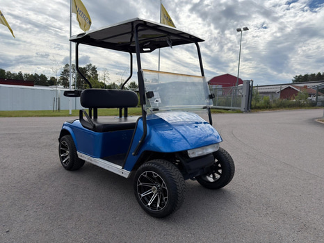 Golfbil EZ-GO TXT | Omklädd | Nya batterier