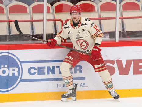 #19 Andrej Šustr - Borta