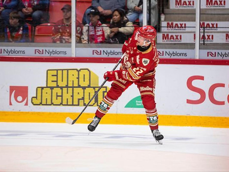 #22 Gustaf Westlund - Hemma