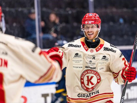 #22 Gustaf Westlund - Borta