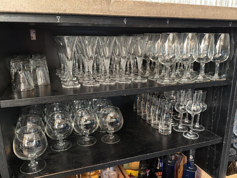 Sortiment diverse avecglas, ca 100 st