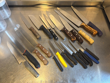 Sortiment knivar för kök, ca 20 st, bl.a. Global, Victorinox