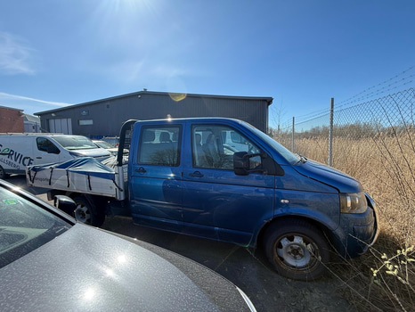 Volkswagen Transporter 2.0 TDI | Dubbelhytt | 2011 | Reparationsobjekt