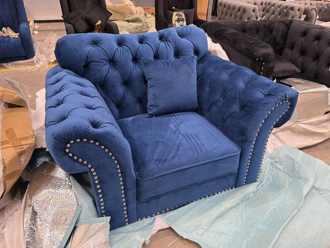 Fåtölj, blå sammet