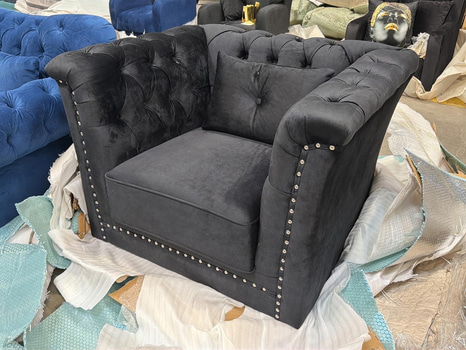 Fåtölj, svart sammet