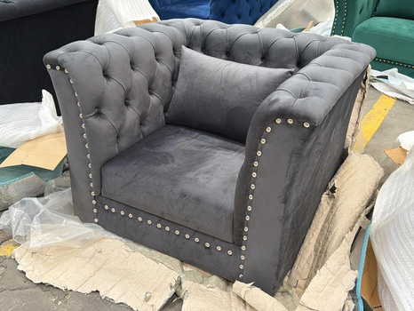 Fåtölj, grå sammet