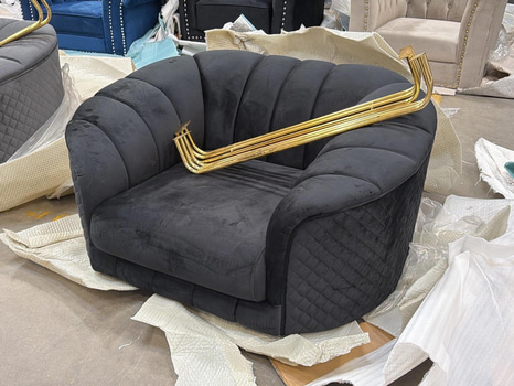 Fåtölj, svart sammet