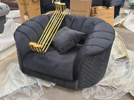 Fåtölj, svart sammet