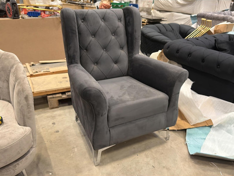 Fåtölj, svart sammet