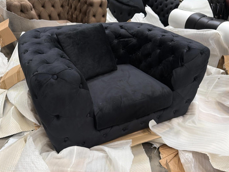 Fåtölj, svart sammet