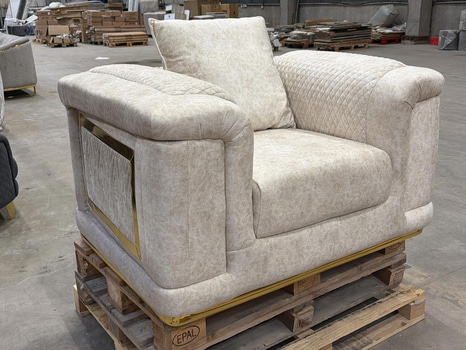 Fåtölj, beige sammet