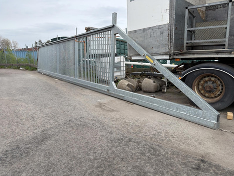 Industrigrind med motor och styrning – 13,7 meter