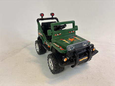 Eldriven leksaksbil, Militärjeep, grön