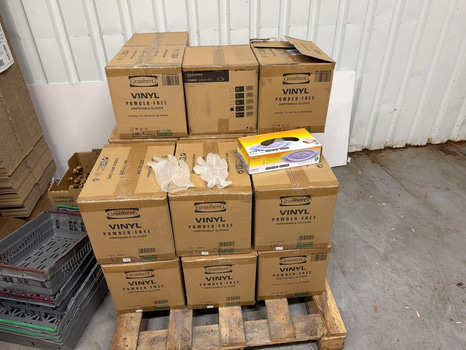 Ca 20 000 st engånghandskar (vinyl)