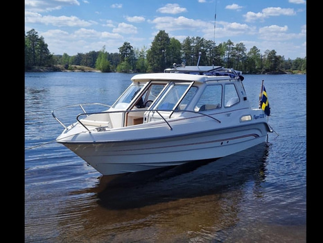 Flipper 630 OC med Yamaha 4-takt 115hk - 02, med obromsad trailer