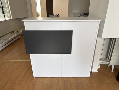 Kassadisk 115x45x111 cm