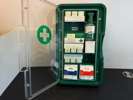 Första hjälpentavla