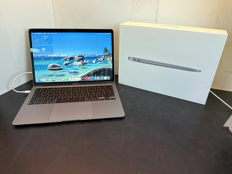 MacBook Air, M1, 8 GB RAM, 256 GB