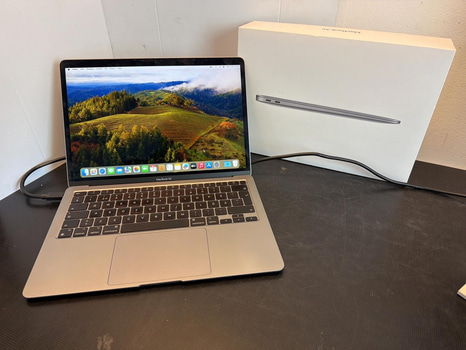 MacBook Air, M1, 8 GB RAM