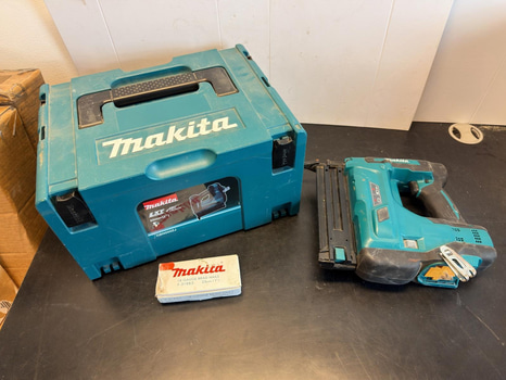 Spikpistol Makita DBN500ZJ, 18V LXT