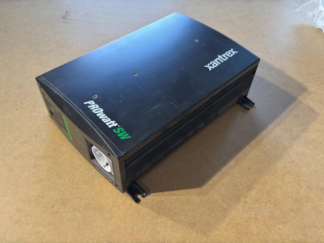 Växelriktare Xantrex ProWatt SW 1400i, 1400 W