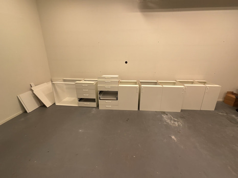 8 st. Stommar med låd/skåpsfronter