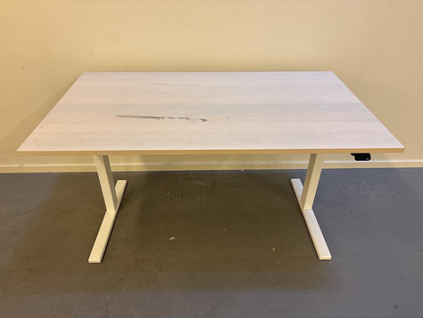 Höj- och sänkbart skrivbord Linak