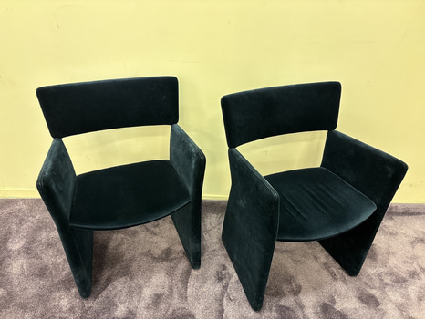 2 st. Fåtöljer Massproductions