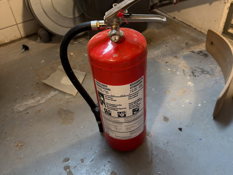 Brandsläckare, 6 kg ABC-pulver