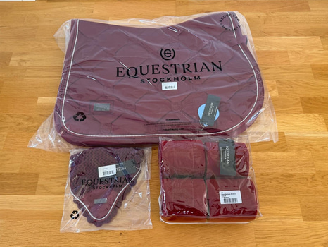Hoppschabrak, benlindor samt huva, Equestrian Stockholm, bordeaux
