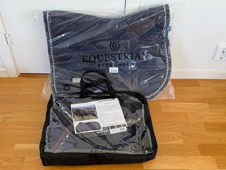 Hoppschabrak samt regntäcke, Equestrian Stockholm/ Hansbo Sport, navy