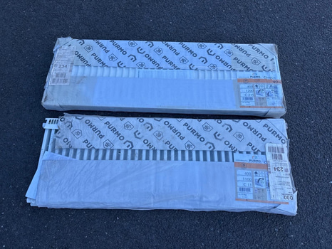 2 st vattenburna radiatorer Purmo compact C11 & C21S