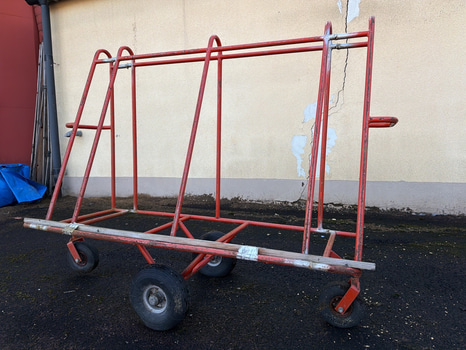 Materialvagn på hjul