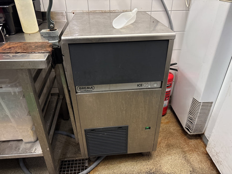 Ismaskin Brema CB 425A