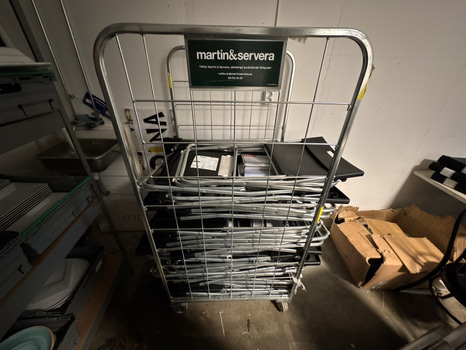 Parti klaffstolar inkl. vagn