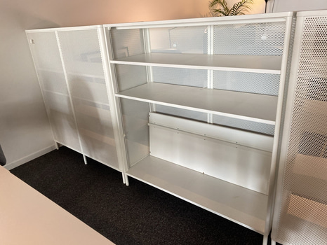 2 st. Hylla IKEA Bekant, vit