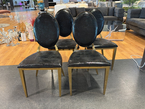 4 st stolar, skinnimitation/ guld