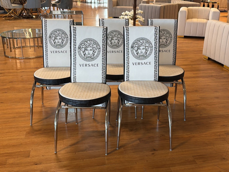 5 st stolar, vit/ svart